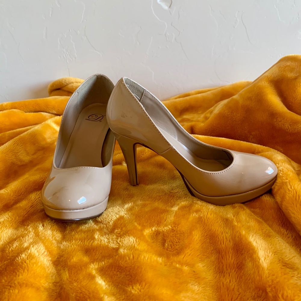Nude platform heels